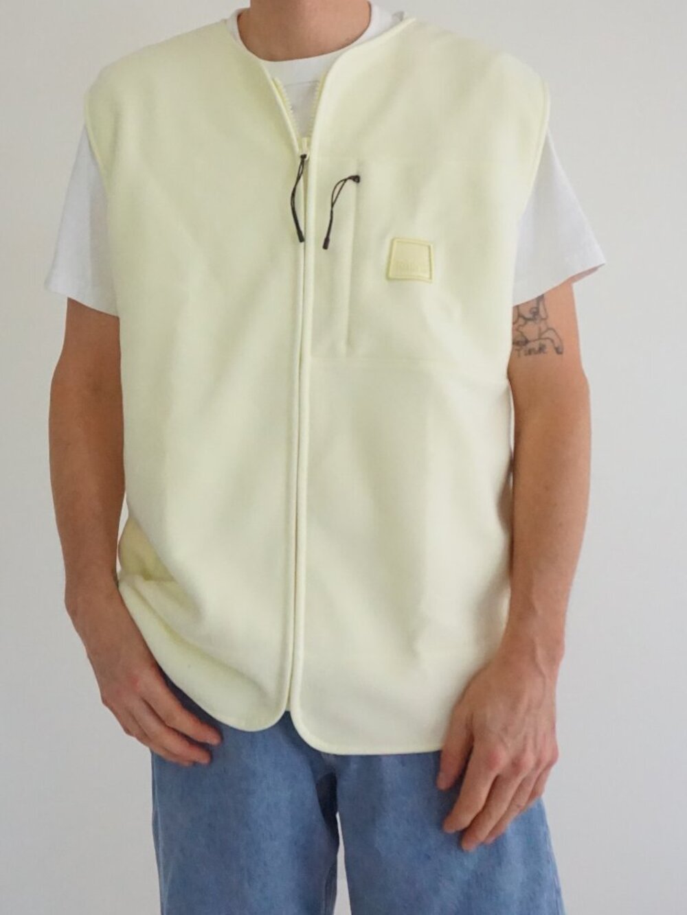 Rains Cream Solid Insulated Zip Front Scandinavian Minimalist Utility Vest Large
